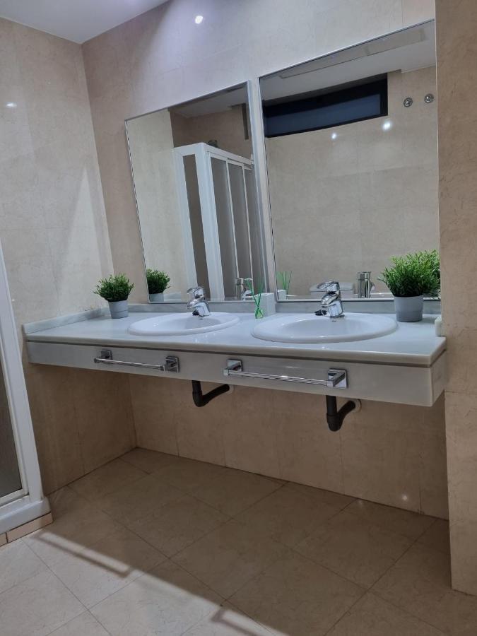 San Bernardo Family Apartment Sewilla Zewnętrze zdjęcie