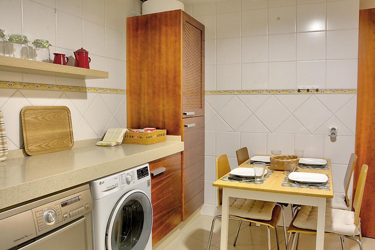 San Bernardo Family Apartment Sewilla Zewnętrze zdjęcie